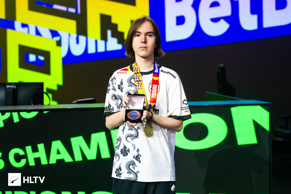 外媒统计了2022MSI小组赛单杀榜，Xiaohu位列第一